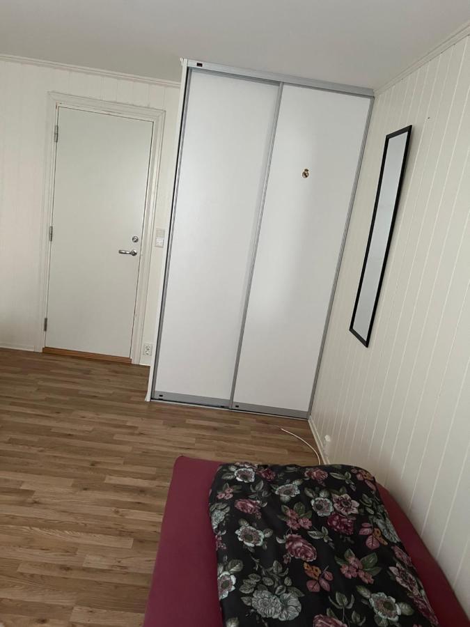 Bedroom In City Centre, No Shower Available Ålesund Extérieur photo